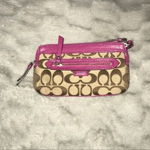 Coach Wristlet Wallet Pink